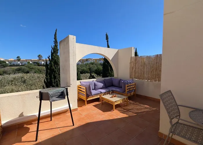 Garden Vistas. Hermoso Duplex Con Patio, Solarium Y Piscina.