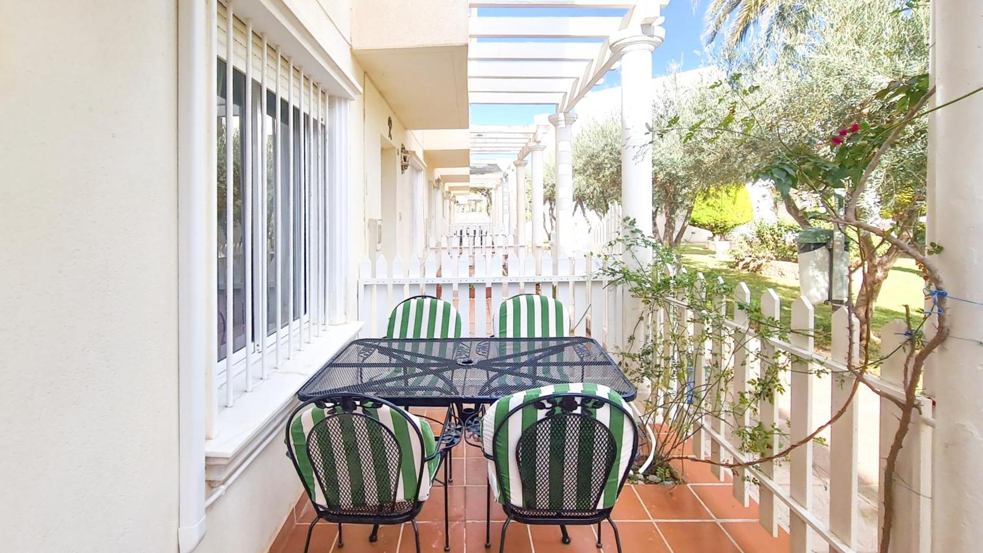 Apartamento Garden Vistas. Hermoso Duplex Con Patio, Solarium Y Piscina.